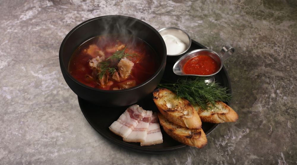 Борщ с томленой говядиной